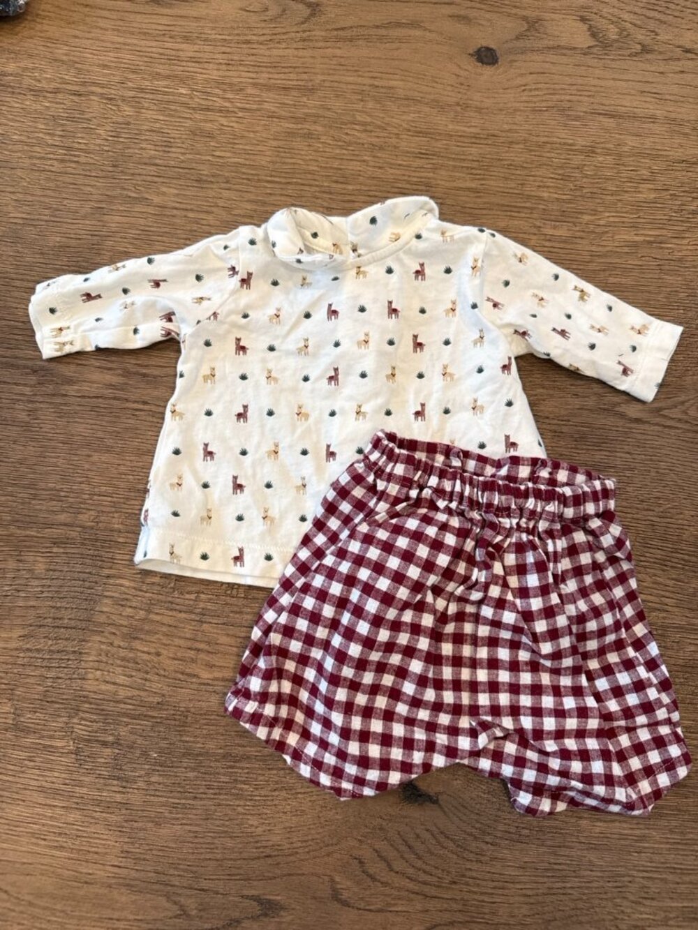 Bout’chou Baby Outfit Set 1 Month Llama Shirt & Red Gingham Bloomers